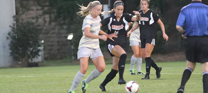 Women's Soccer Downs Western Carolina, 2-1 Image