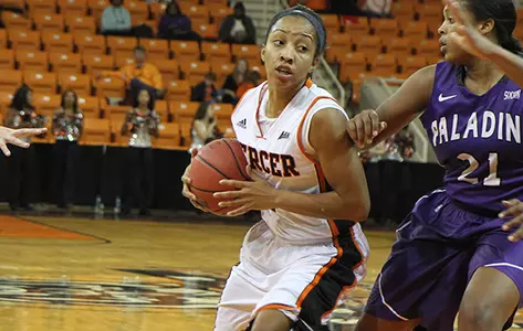 Bears Fight Off Late Rally, Top Kennesaw State 64-59 Image