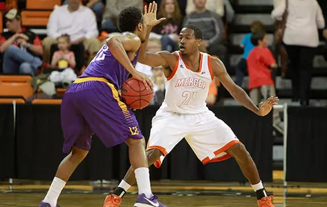 Men's Basketball Routs Lipscomb, 79-48 Image