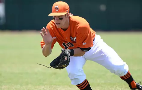 Baseball Tops Butler 3-2 in Walk-off Fashion Image