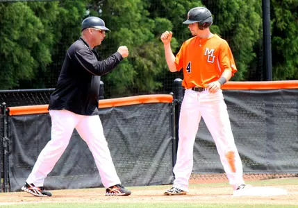 Baseball Opens A-Sun Play with 2-1 Loss to Kennesaw State Image