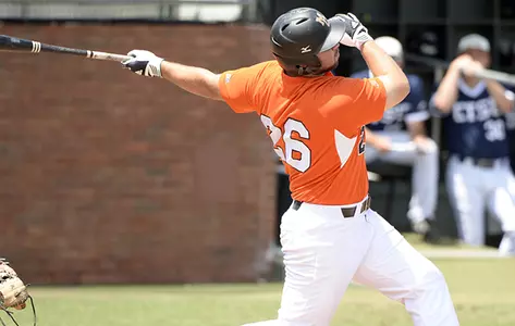 Baseball Sweeps Doubleheader from Owls in Dramatic Fashion Image