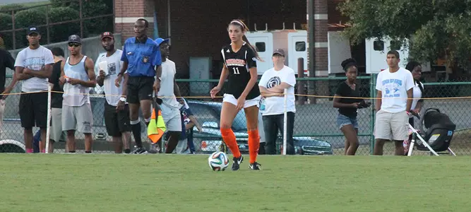 Women's Soccer Outlasts Gardner Webb, 2-1 Image