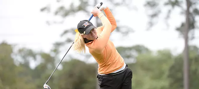 Women's Golf Holds Lead at Great Smokies Intercollegiate Image