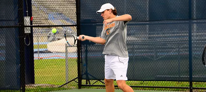 Men's Tennis to Face Arkansas on Friday Image