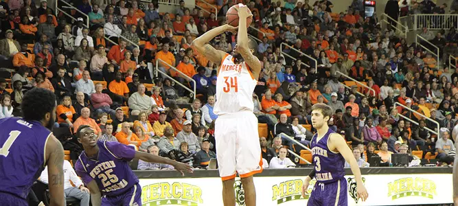 Men's Hoops Edged by Western Carolina, 58-54 Image