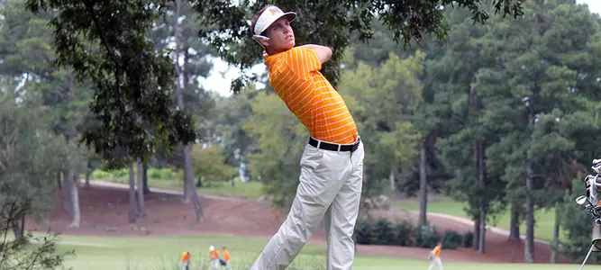 Men's Golf Finishes Opening Day of SunTrust Gator Invite in 11th Image