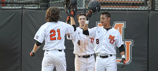 Baseball Rolls Early in 16-4 Triumph Over Georgia Image