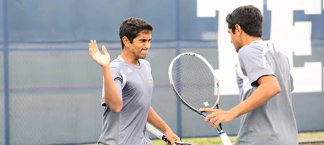 Men's Tennis Defeated by No. 60 Alabama Image