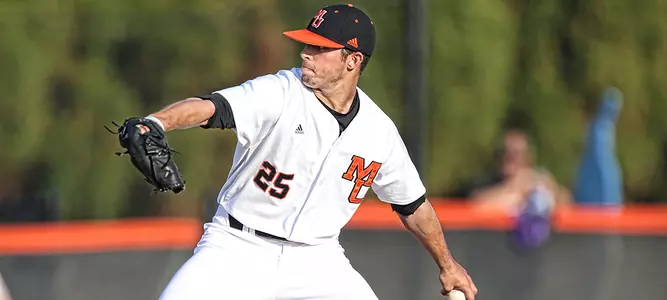 Baseball Rolls Past Furman for Record Breaking Fifth-Straight League Win Image