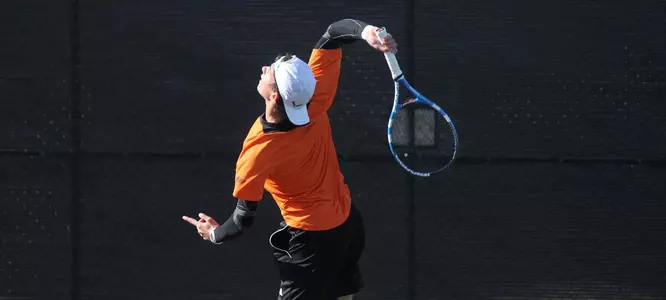 Men's Tennis Drops Match to No. 44 Tennessee Image