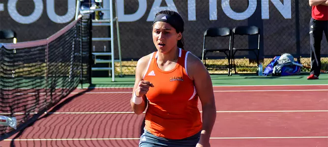 Women's Tennis Falls to College of Charleston, 5-2 Image