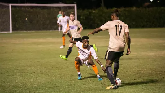 Trenton Whitely Wofford 20171016