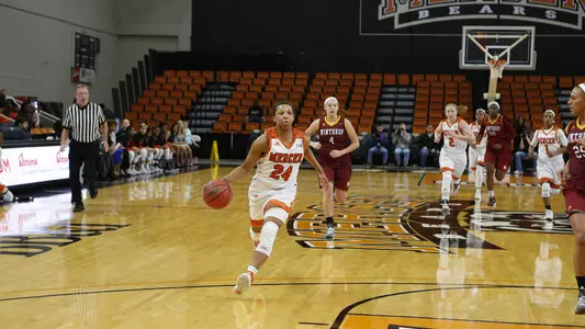 Kahlia Lawrence_Winthrop 2017