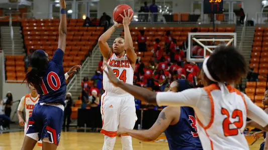 Kahlia Lawrence vs. Howard