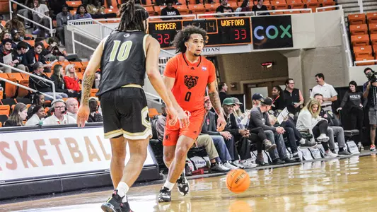 Jah Quinones dribbling