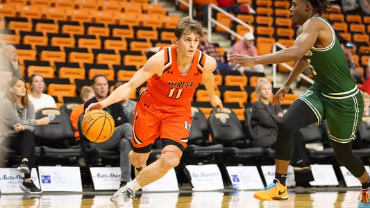Robby Carmody dribble
