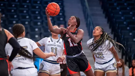 Cianté Downs layup vs Georgia Tech