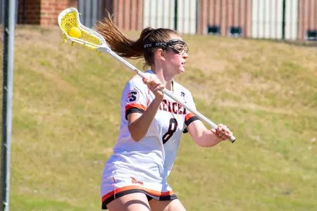 Katie Giglio with ball