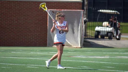 Lyndsey Lewis looking to pass