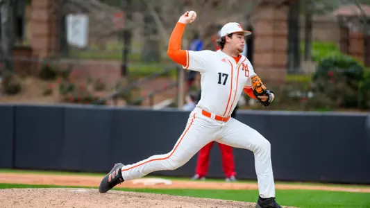 Wes Franklin throwing a pitch