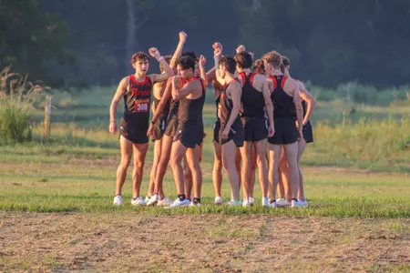 men's xc huddle