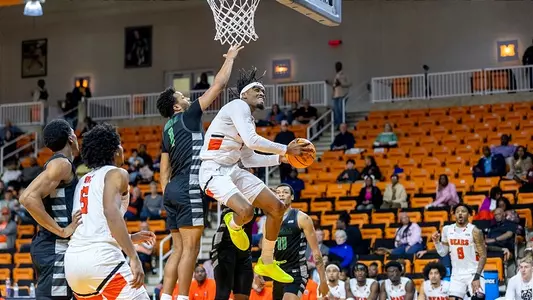 Cam Bryant layup vs Chicago State