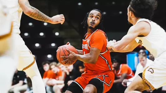 Ahmad dribbling at Winthrop