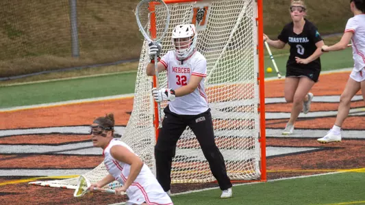 Kate Vanderlinde in goal