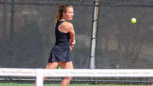 Lea Falentin backhand