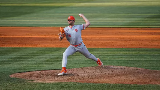 Graham Yntema pitching