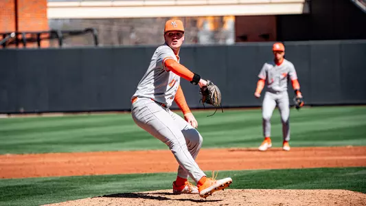 Jess Ackerman pitching