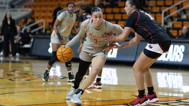 ELena Cabello 11.12.25