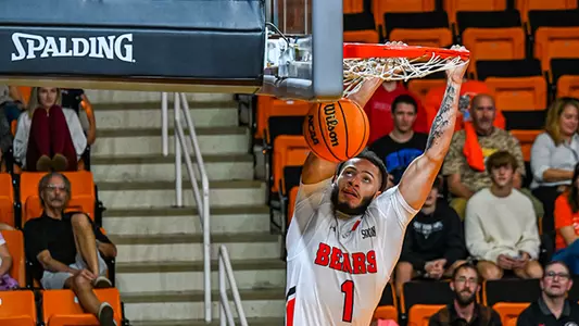 Zaire Dunk vs Baptist
