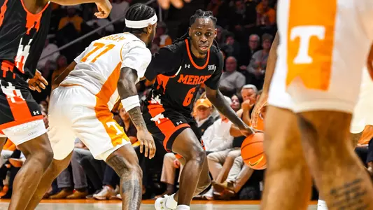 Baraka Okojie dribbling vs. Tennessee