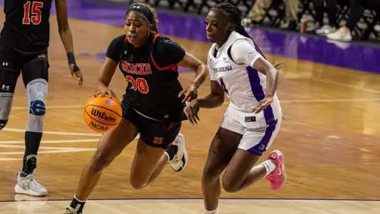 Rania Curry 010826-2