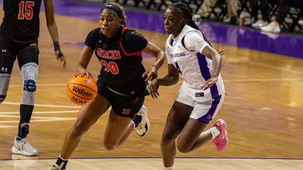 Rania Curry 010826-2