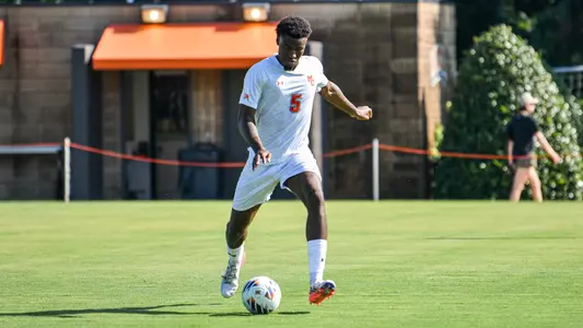 Anthony Thambwe vs Stetson