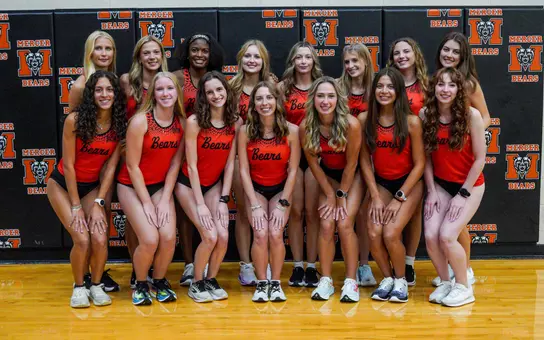 Women's Cross Country Team Photo 2026 + Iris Porter