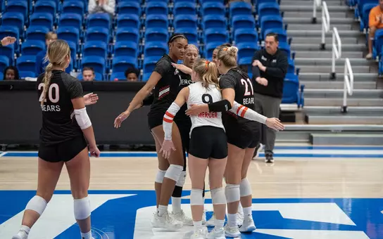 Team Huddle recap graphic vs. Gardner-Webb