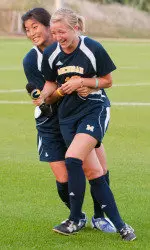 Clare Stachel tackled by Eunnie Kim