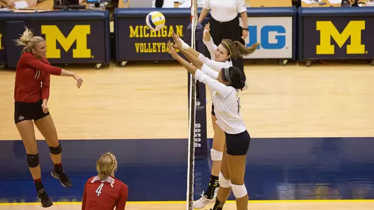 Krystalyn Goode (lower) and Abby Cole