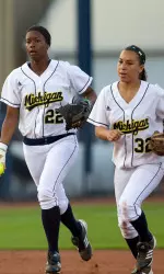 Sierra Lawrence (L) and Sierra Romero