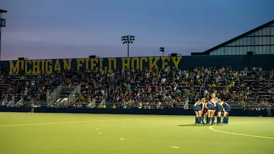 Field Hockey Generic Huddle