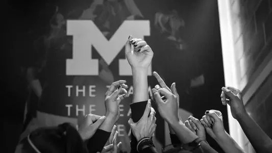 Women's Basketball High Fives Generic