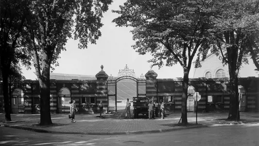 Ferry Field Gate at State and Hoover