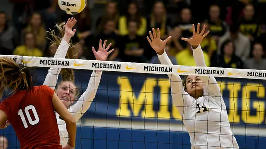 MacKenzi Welsh (left) and Kiara Shannon
