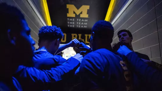 Men's Basketball Team Huddle Tunnel Generic
