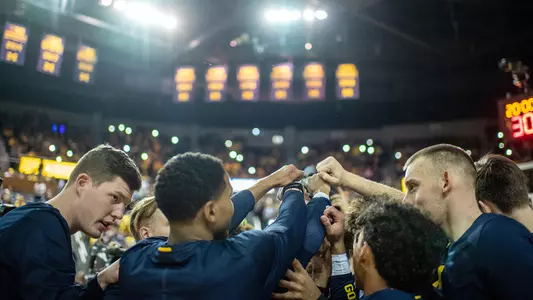 Men's Basketball Huddle