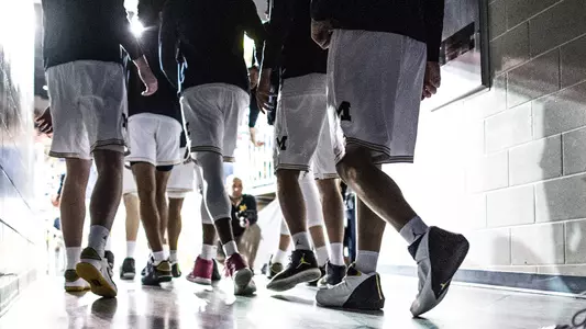 Men's Basketball Tunnel Generic